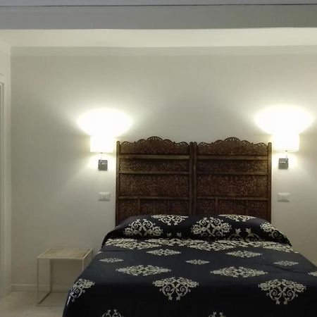 Piano Nobile Bed & Breakfast เนเปิลส์ ภายนอก รูปภาพ