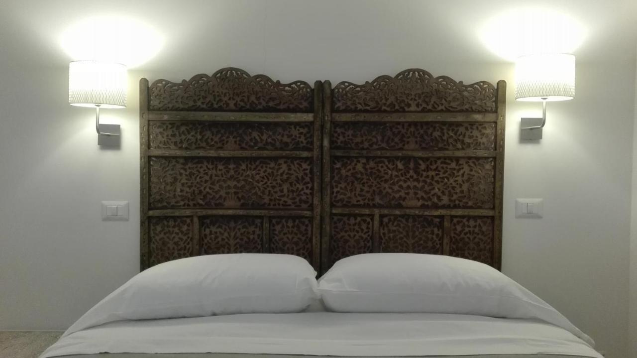 Piano Nobile Bed & Breakfast เนเปิลส์ ภายนอก รูปภาพ