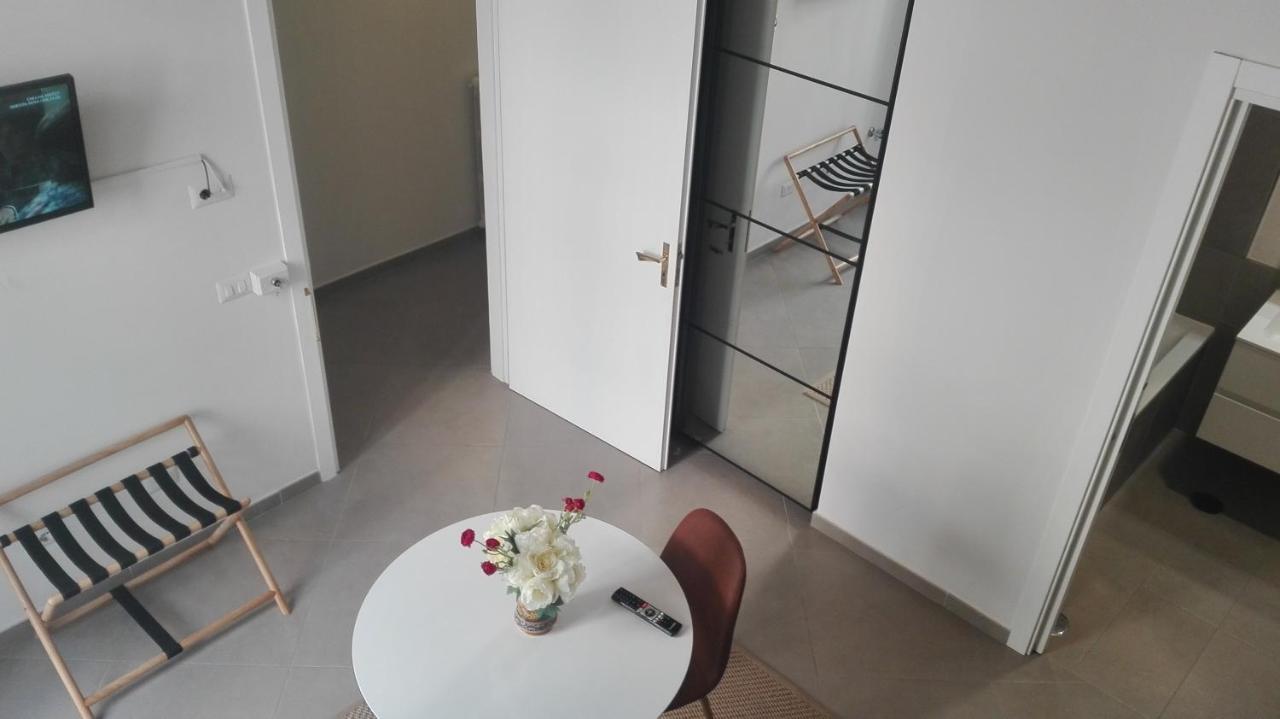 Piano Nobile Bed & Breakfast เนเปิลส์ ภายนอก รูปภาพ