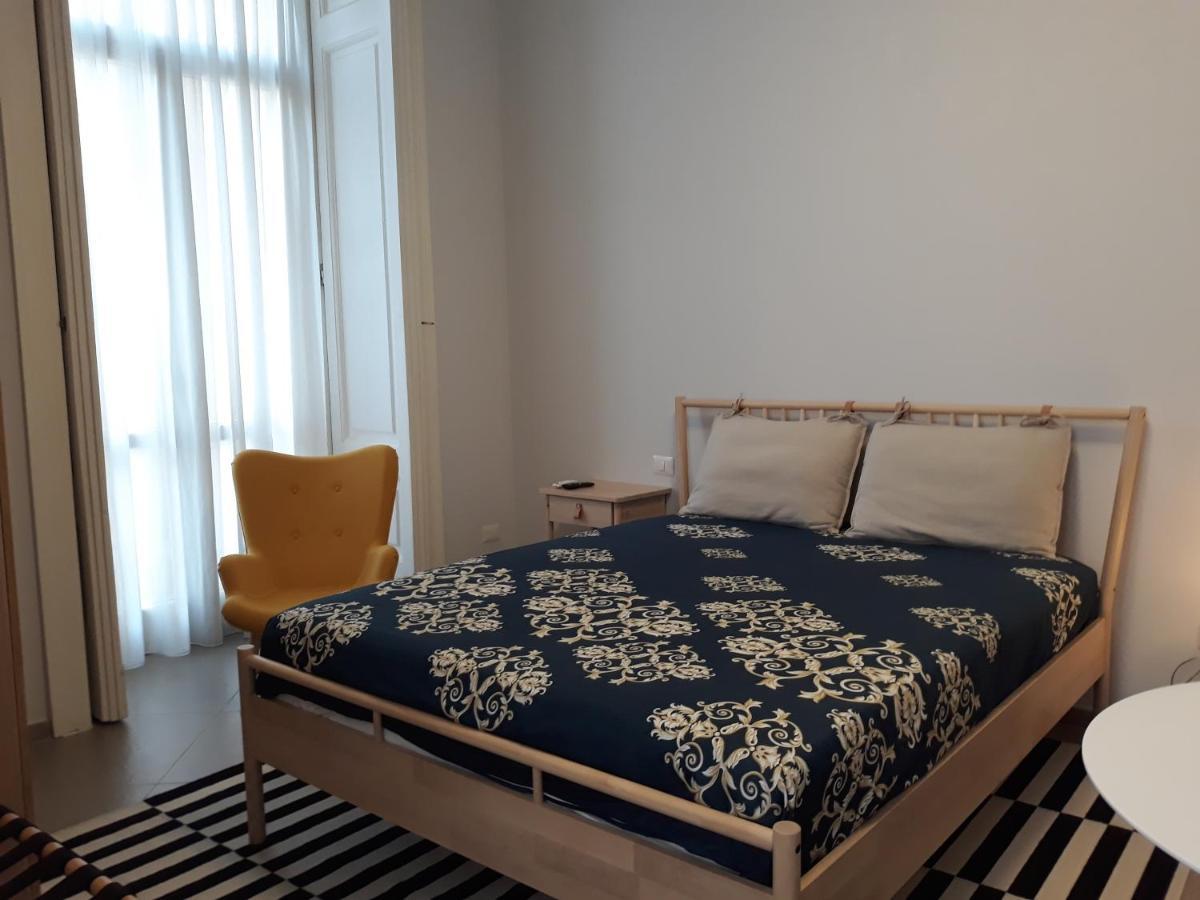 Piano Nobile Bed & Breakfast เนเปิลส์ ภายนอก รูปภาพ